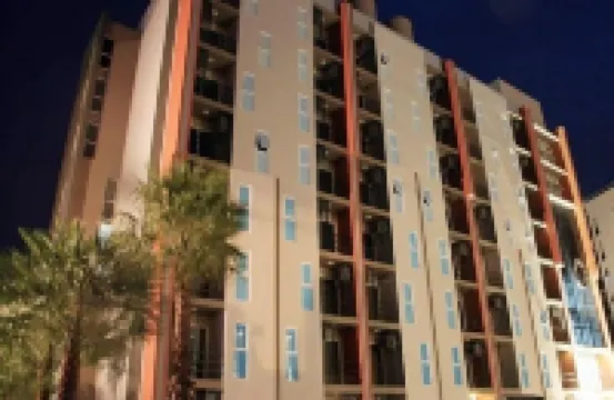 สิมิลัน แมนชั่น โรงแรมใกล้หาดบางแสน