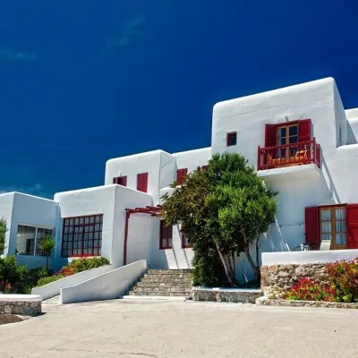 تشاريسي هوتل Hotels near شاطئ ميجالي أموس