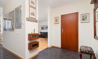 Apartment Cracow Pilotow by Renters