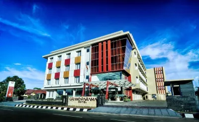 Grand Parama Hotel - Berau Hotel dekat Warung Hj.Sanawiah