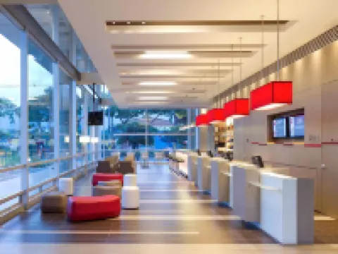 宜必思麥德林酒店