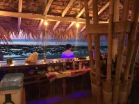 ลิบง บีช รีสอร์ท - ที่มีบาร์
