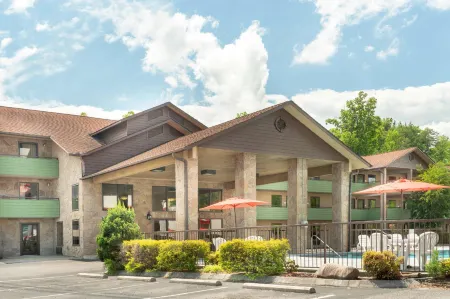 Days Inn by Wyndham Pigeon Forge South