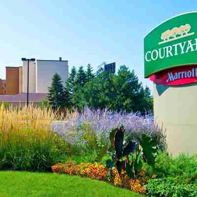 Courtyard Chicago O'Hare Hotel Exterior