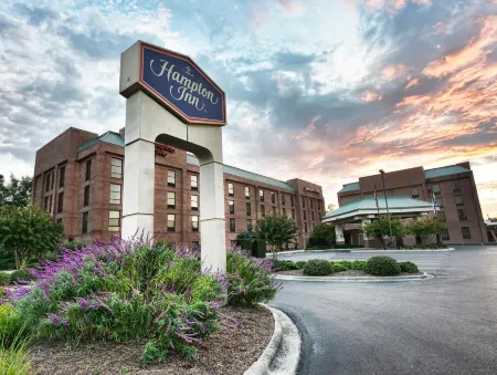 Hampton Inn Wilmington-Medical Park Отели в г. Нью-Хановер