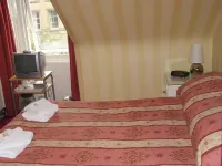 Menzies Guest House Hotels in Bruntsfield