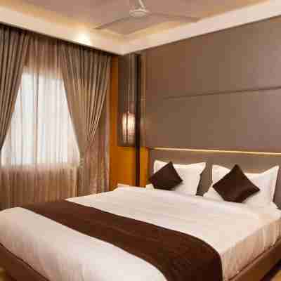 Sri Aadhish Grand Rooms