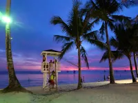 Paradise Garden Resort Hotel & Convention Center Boracay powered by ASTON - Пляж