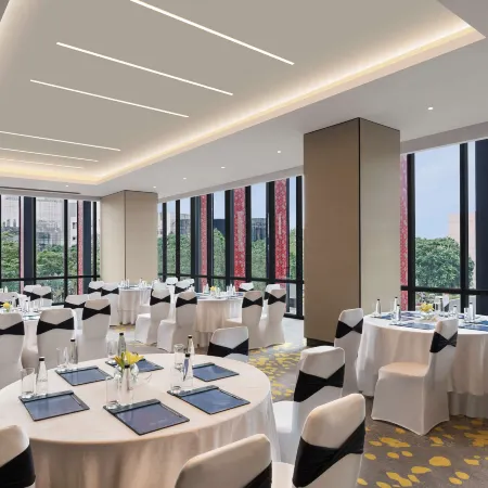 Hilton Garden Inn Bengaluru Embassy Manyata Business Park Отели рядом с достопримечательностью «Конференц-центр Frontier Management»