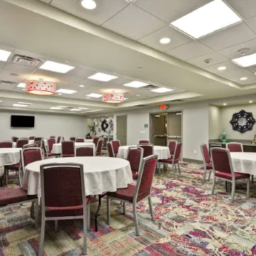 Home2 Suites by Hilton - Kansas City Airport