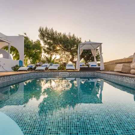 Eiriana Luxury Suites