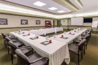 Ramada by Wyndham Hinton Hotels in Hinton