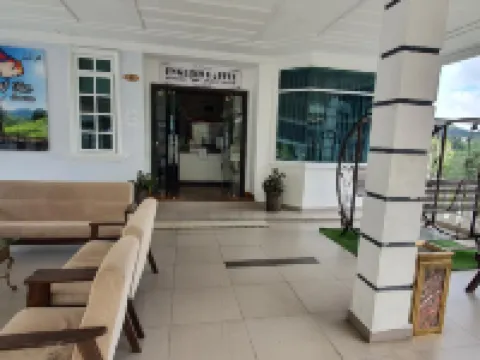 Smurf Inn Homestay ビンチャンのホテル