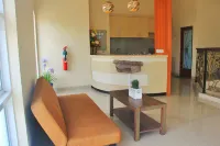 THE VILLA SOLO BARU Hotels in Grogol