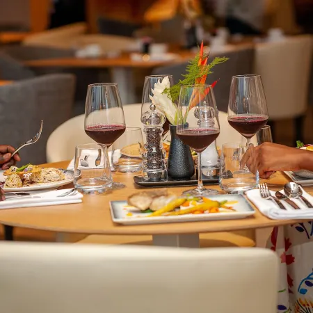 Noom Hotel Abidjan Plateau