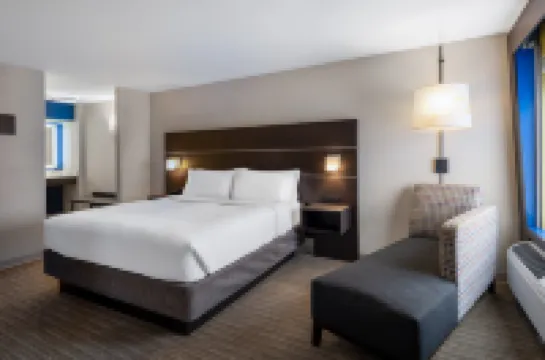 Holiday Inn Express CORYDON by IHG Hotels in Harrison Township