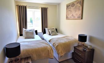 London Heathrow Living Serviced Apartments by Ferndale