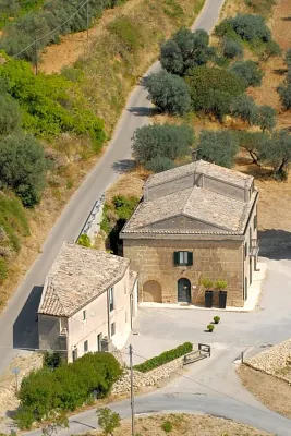 La Casa del Poeta Enna - Pergusa فنادق في Province of Enna