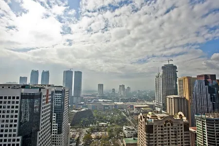 The Exchange Regency Residence Hotel Manila Managed by HII Отели рядом с достопримечательностью «Масджид Аль-Дахаб»