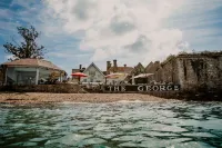 The George Hotel and Beach Club Hôtels à : Totland Bay