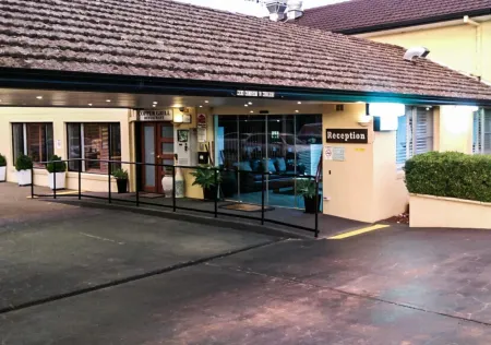 Country Plaza Queanbeyan