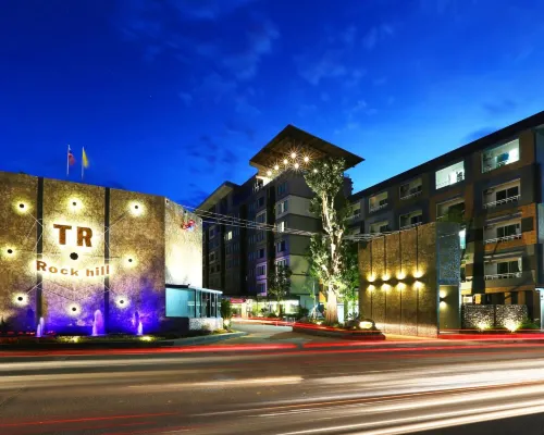 TR Rock Hill Hotel Hotels near Khao Kho Hong