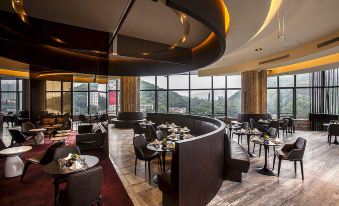 O Hotel - Housity