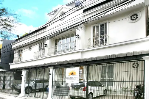 サン ライズ ハウス