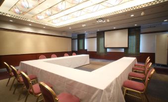 Ark Hotel Kumamotojo Mae -Route Inn Hotels-
