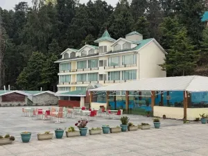 Royal Tulip Luxury Hotel, Kufri, Shimla