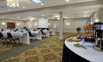 DoubleTree by Hilton Mahwah