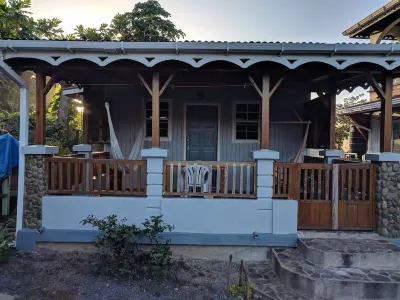 Mainroad Suite Hotels in der Nähe von Coconut Beach (public beach)