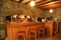 Logis l'Ecu de France Các khách sạn ở Neuvic