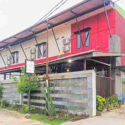 Hotel Lido 88 Sorong Mitra RedDoorz Hotel Exterior