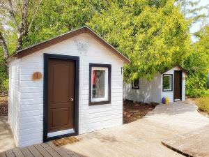 Buddha Bing Cottage and Cabins