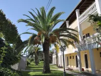 Tzilios Studios Hoteles en Thinali