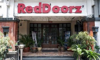 RedDoorz Near Waterboom Lippo Cikarang