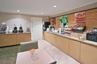 曼斯費爾德拉昆塔溫德姆套房飯店 - 早餐