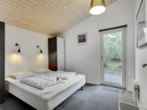 "France" - 1.1km from the Sea