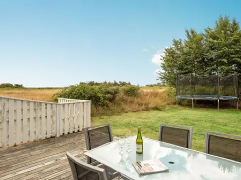 "Willi" - 3km from the Sea