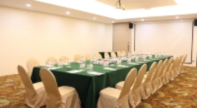 薩馬拉度假酒店