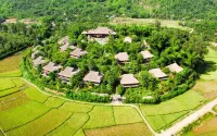 Mai Châu Ecolodge Các khách sạn gần Bản Lác