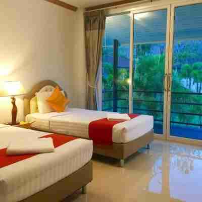 Pechmaneekan Beach Resort Rooms