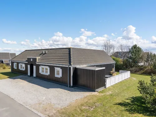 "Drude" - 920m from the Sea Hotels in Vejby