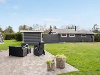 "Sissa" - 1.5km from the Sea Hotels in Hals