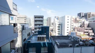 0225812000ar8k7nv427D R 320 180 R5 D