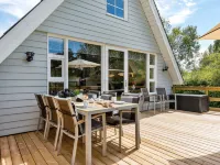 "Thormund" - 350m from the Sea Hotels in Humble