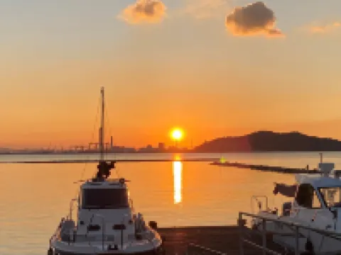 ＢＡＹ　ＭＡＲＩＮＡ　ログハウス Hotels in Sakaide