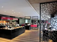 Amaranth Suvarnabhumi Hotel - Free Suvarnabhumi Airport Shuttle Hotels in Bang Phli