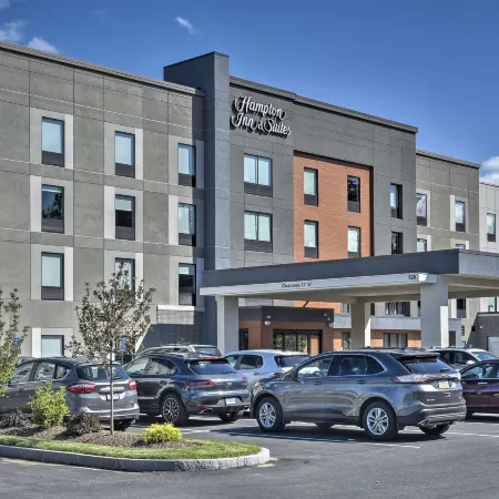 Hampton Inn & Suites by Hilton Keene